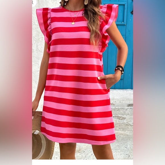 Source Unknown Dresses & Skirts - Bold Pink and Red Midi Shift Dress, flutter Sleeves